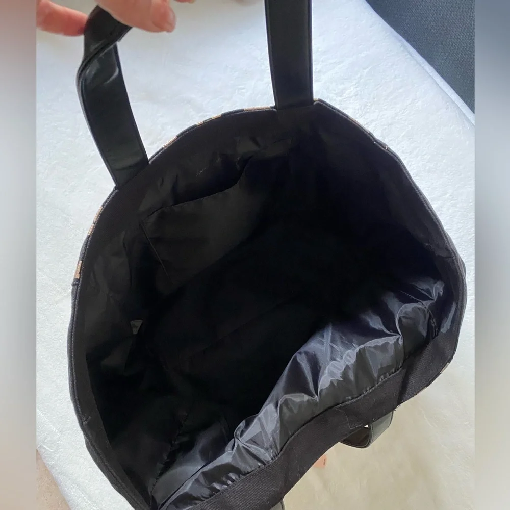 Victoria Secret bag 💼 - Picture 12 of 14